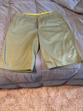 Mens Nike olive green shorts. 34. Like new